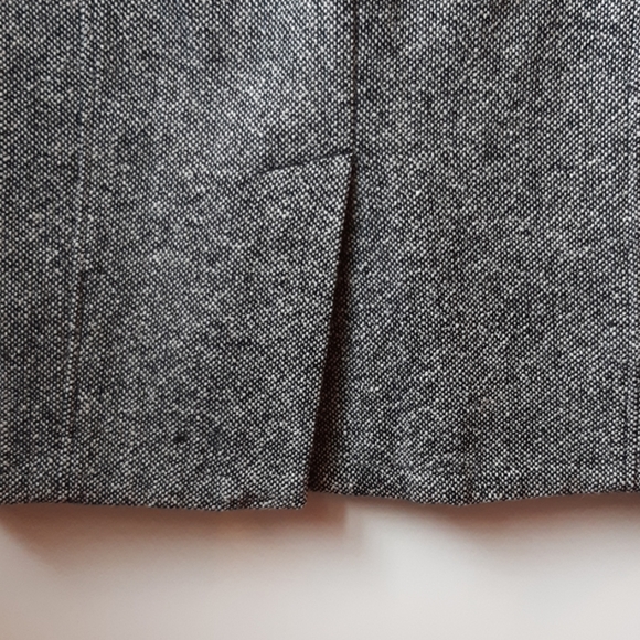 CLUB MONACO Wool Tweed Pencil Skirt - Picture 5 of 6
